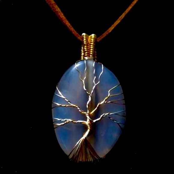 Jewelry - Designer glass Tree of life pendants